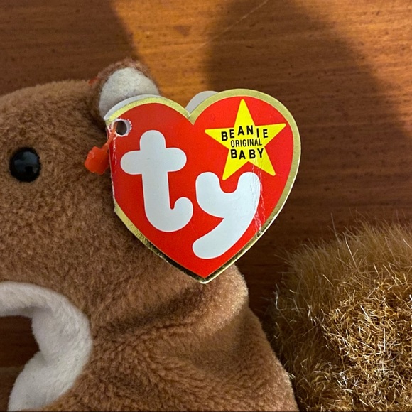 Ty Beanie Baby Nuts - Picture 4 of 6